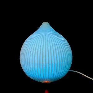 330ml White Aroma Diffuser Cool Mist Humidifier with 7 Color LED Lights